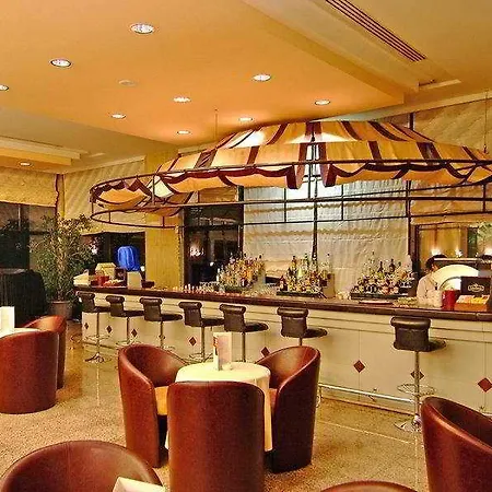 Oezkaymak Falez Hotel Antália